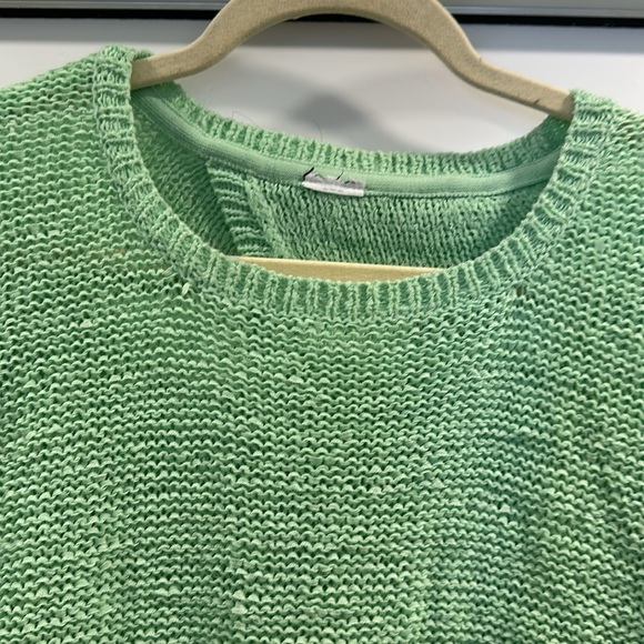 Green Knit Open Back - Picture 2 of 3